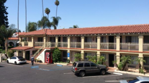 Santa Ana Travel Inn